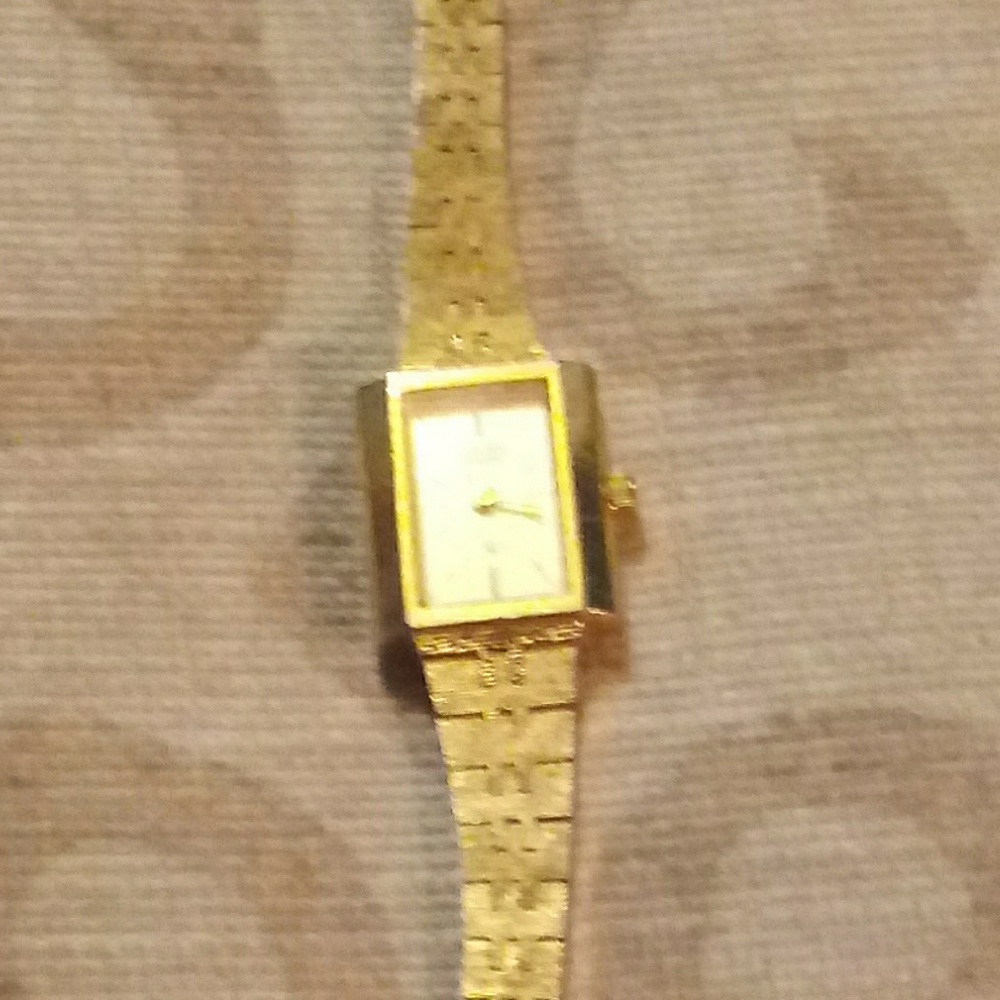 Vintage ladies Citizen gold tone wristwatch
